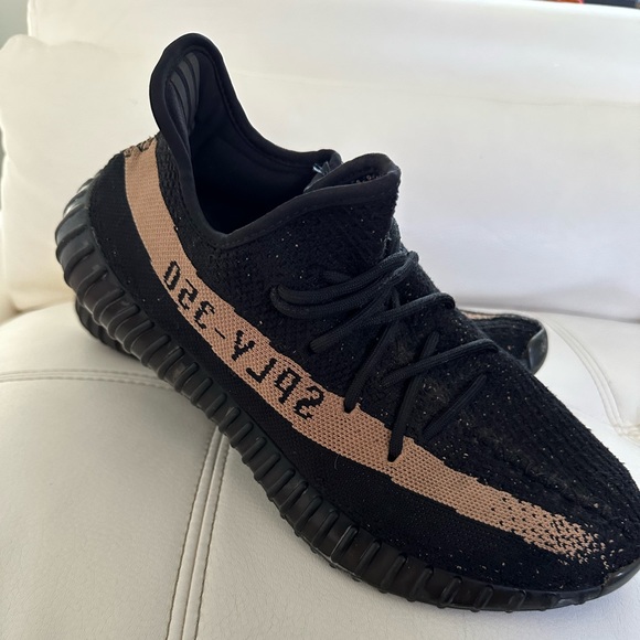 Yeezy sply 350 sneaker size 11 - Picture 1 of 2